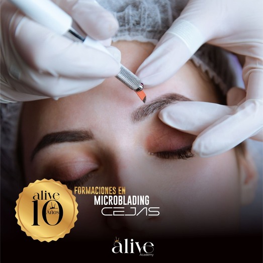 Curso de Microblading de cejas en Alive Academy en Madrid