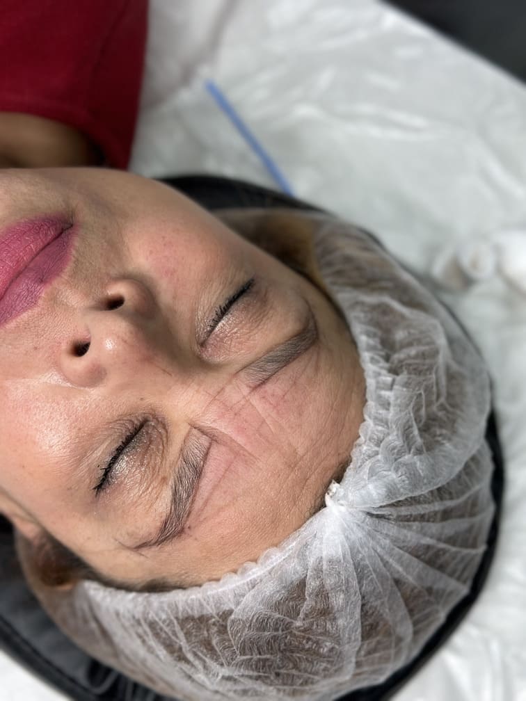 Curso profesional de Microblading Alive Academy Madrid Majadahonda